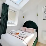 Intimate Apartment - 1Br 4P - Place De La Nation